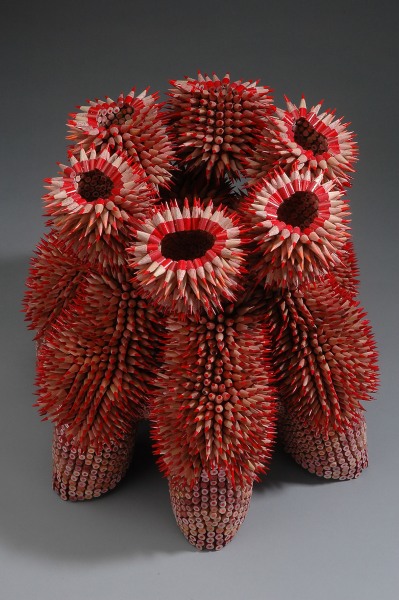 sculpture-made-with-pencils
